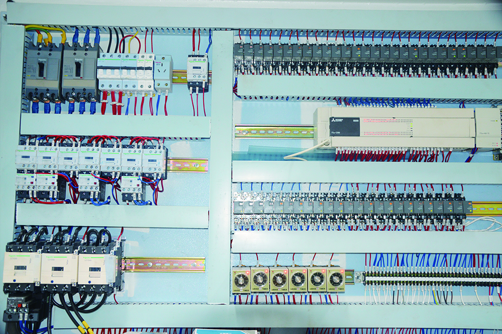 Forno de pré-aquecimento de tarugos múltiplos